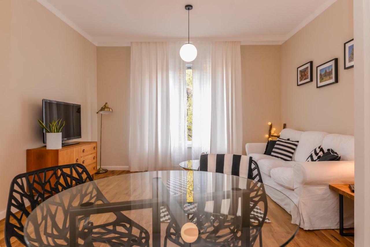 Cо́coellie - Aesthetic 2bd Near National Palace By Flat Mаnager Apartment